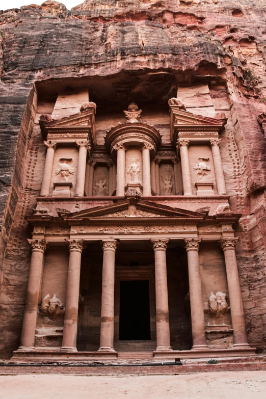 the entry way to the building in the desert