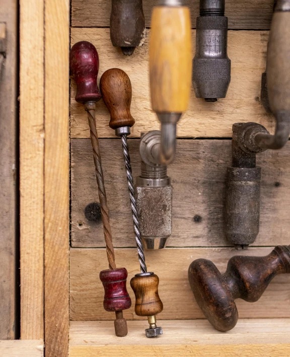 tools are on display inside a wood -working workshop