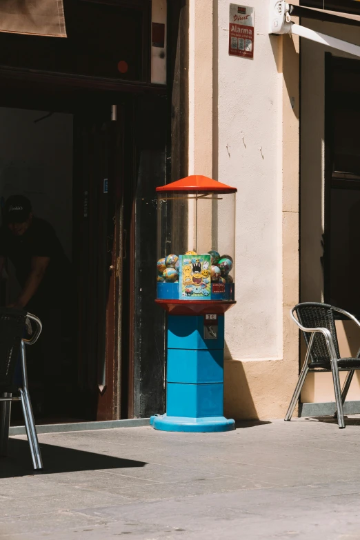 a street vendor in the middle of the city