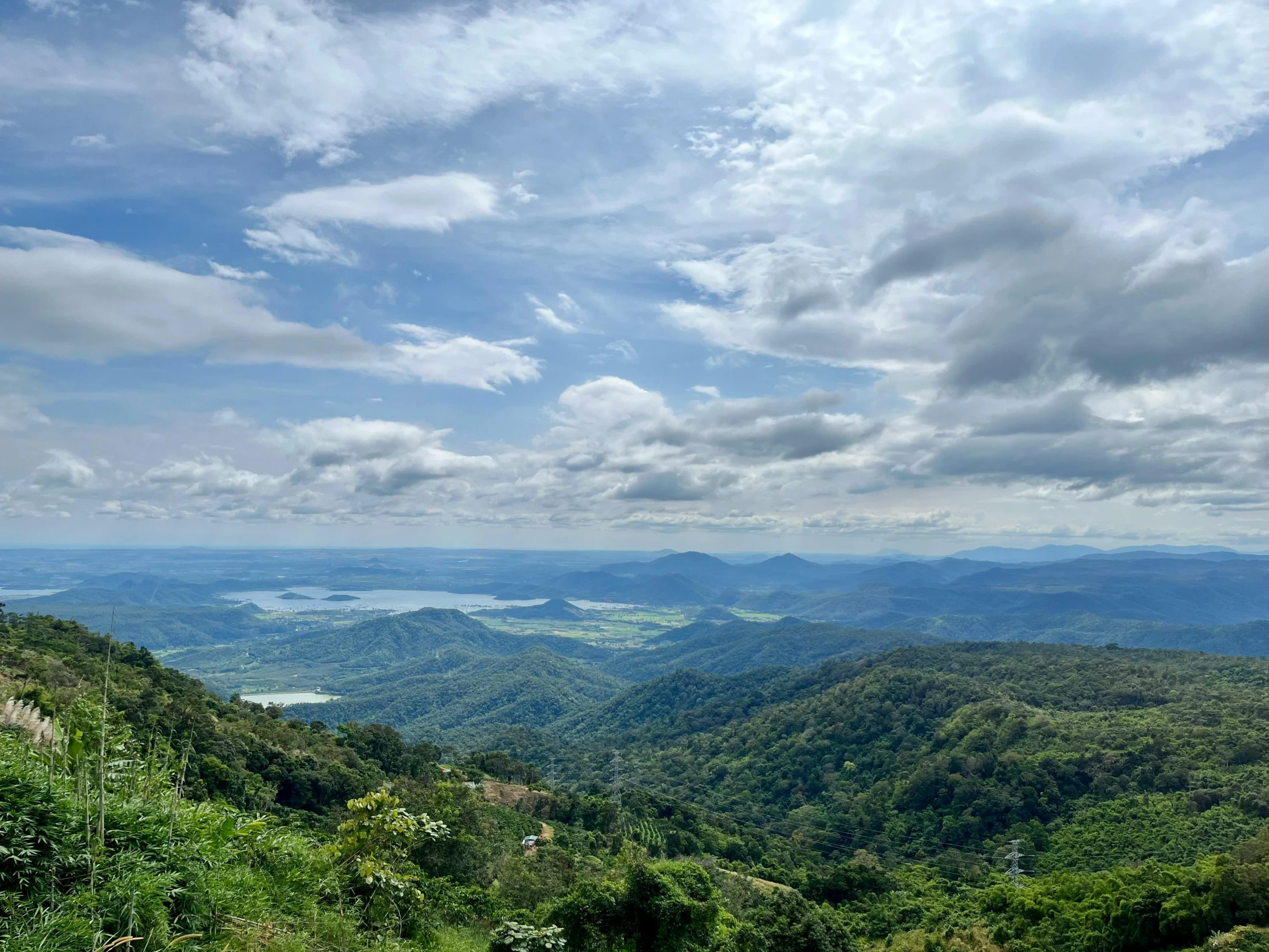 the view of the mountain range from the top of the mountain