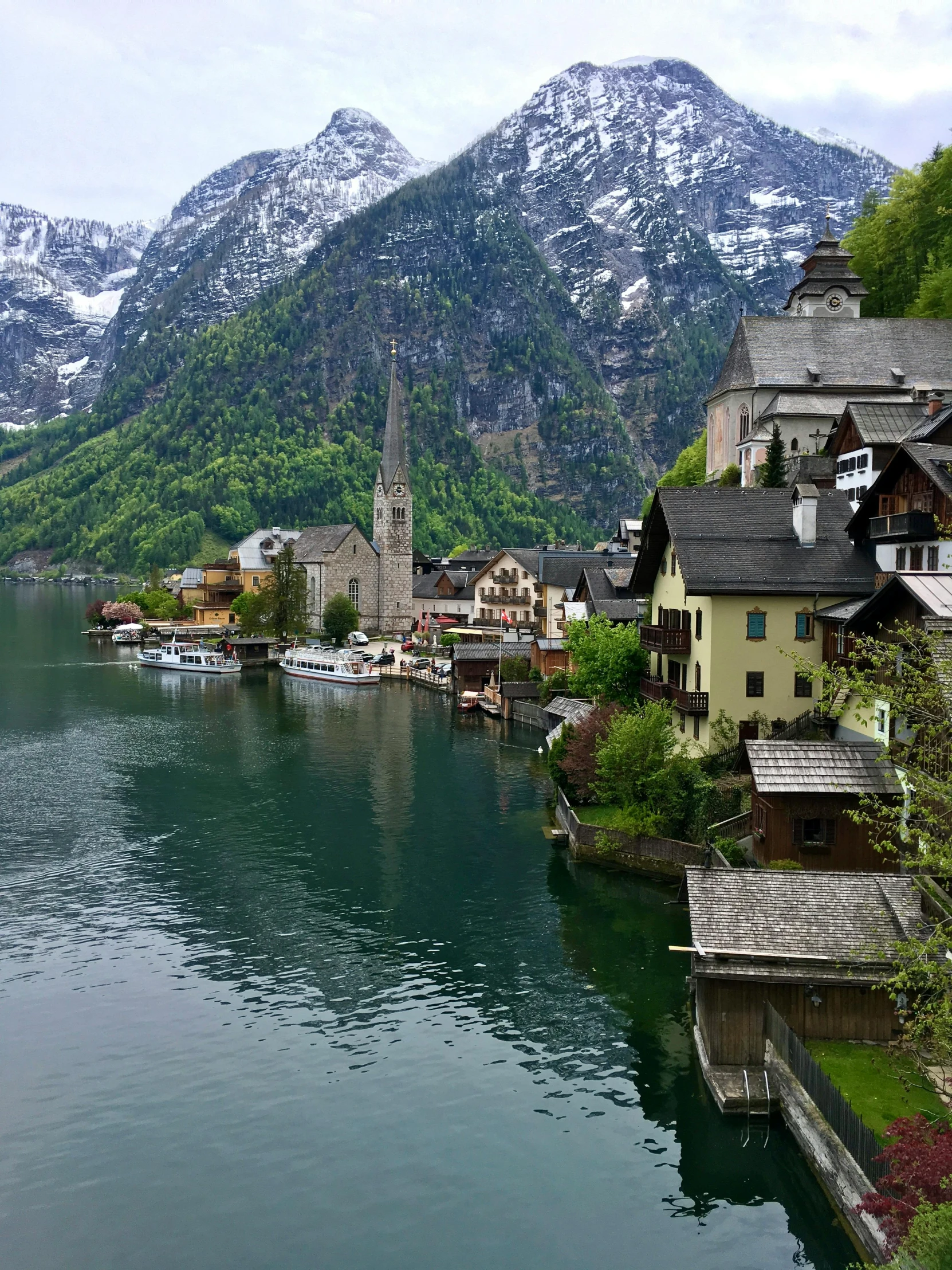 this is a very pretty town in the mountains