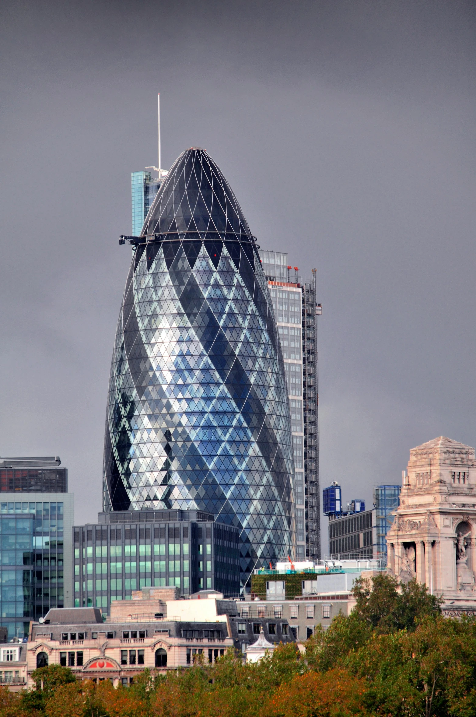 the ghere building, known as the ghere in london