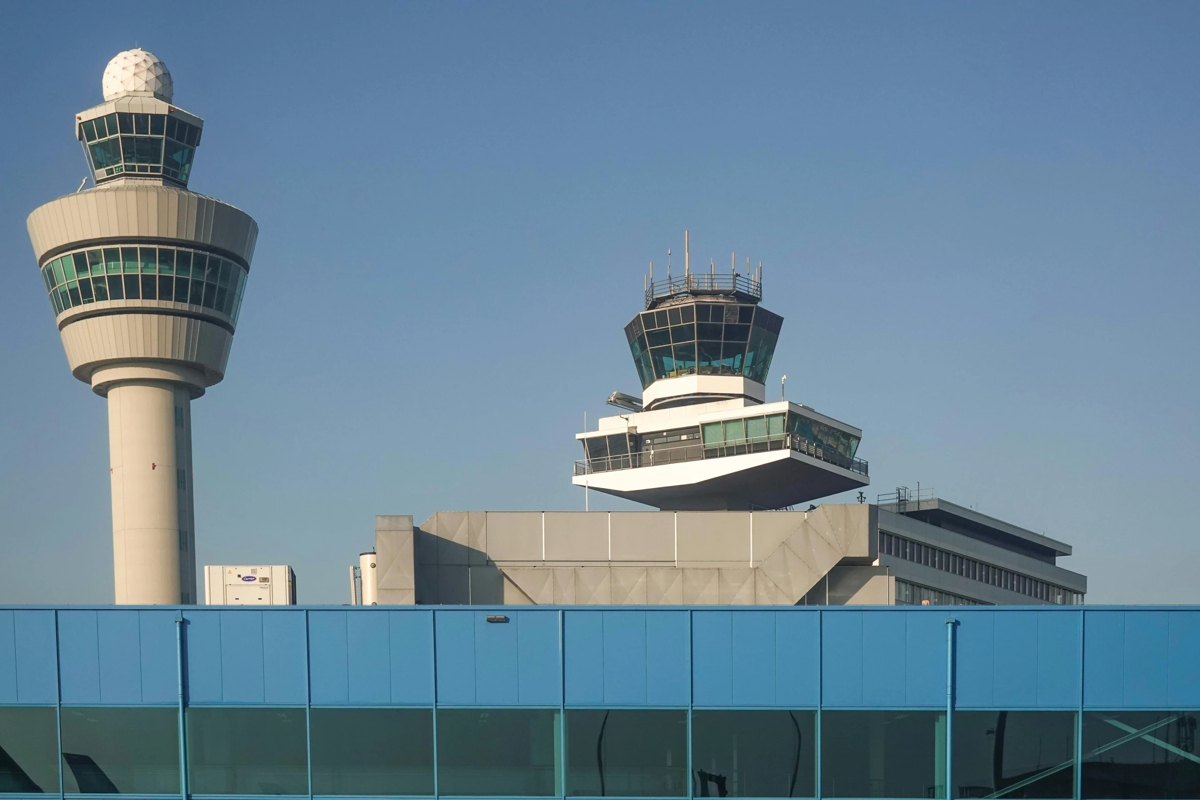 the air traffic control tower is on the other side of the building