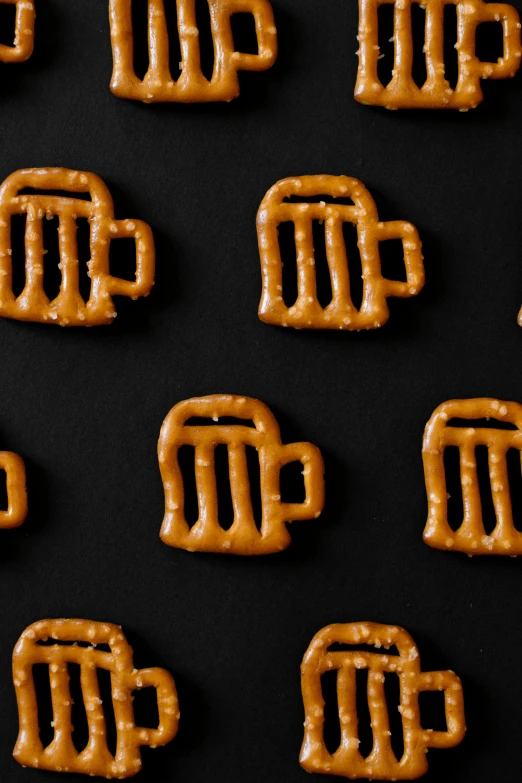 a group of pretzels shaped like the letters mm and m