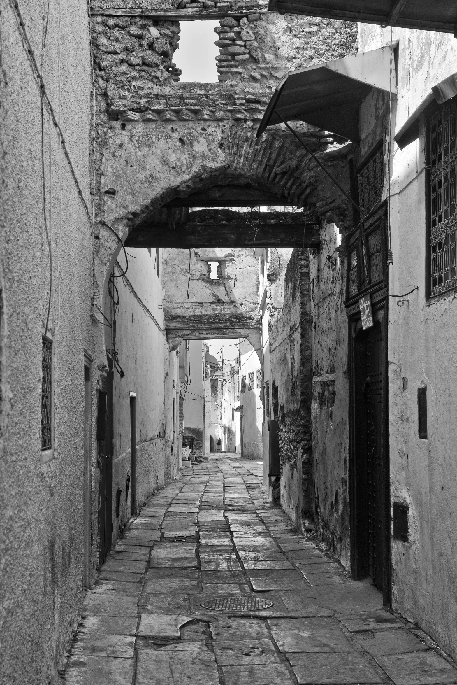 an old street has been deserted since it was abandoned