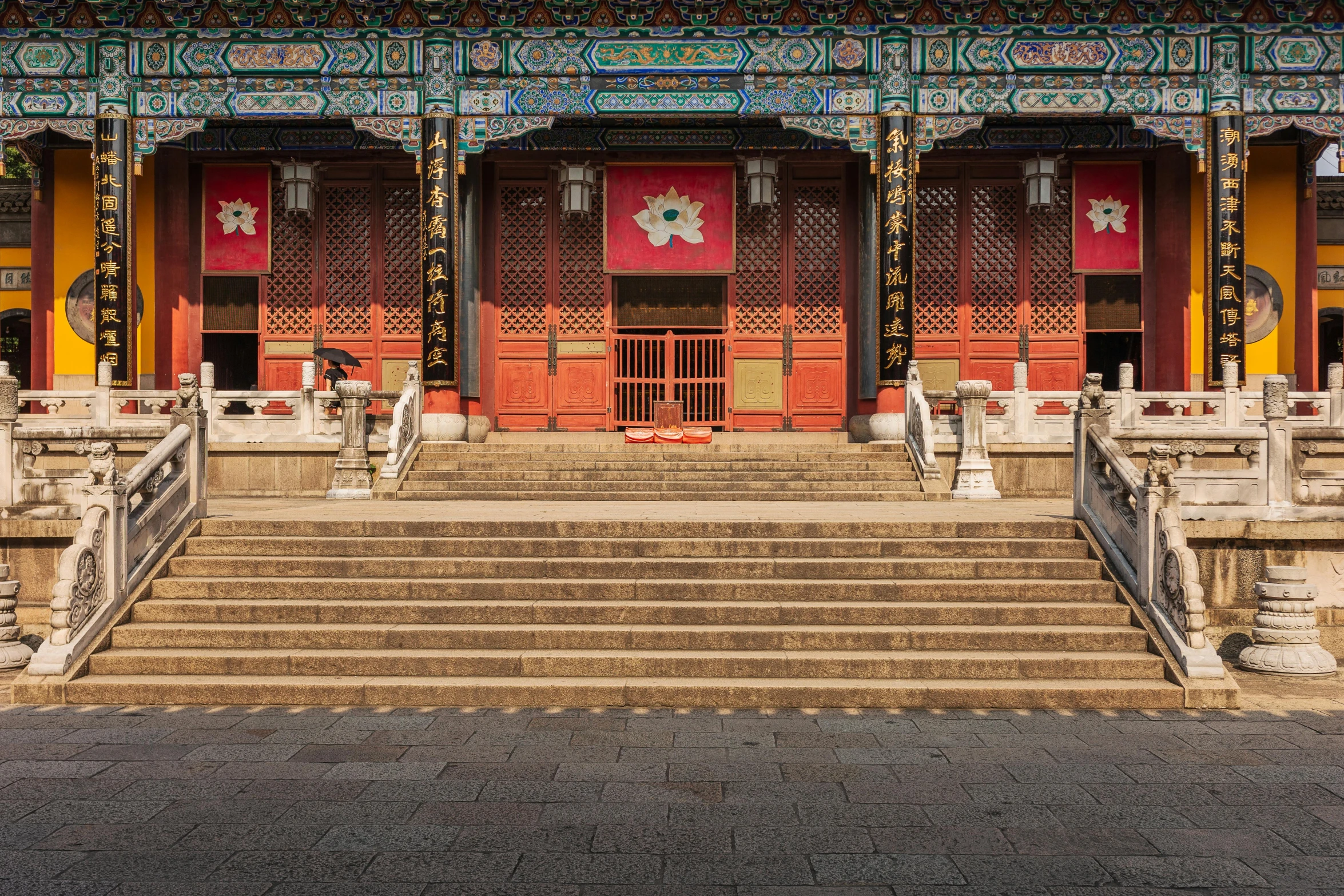 a couple of steps that are sitting in front of a building