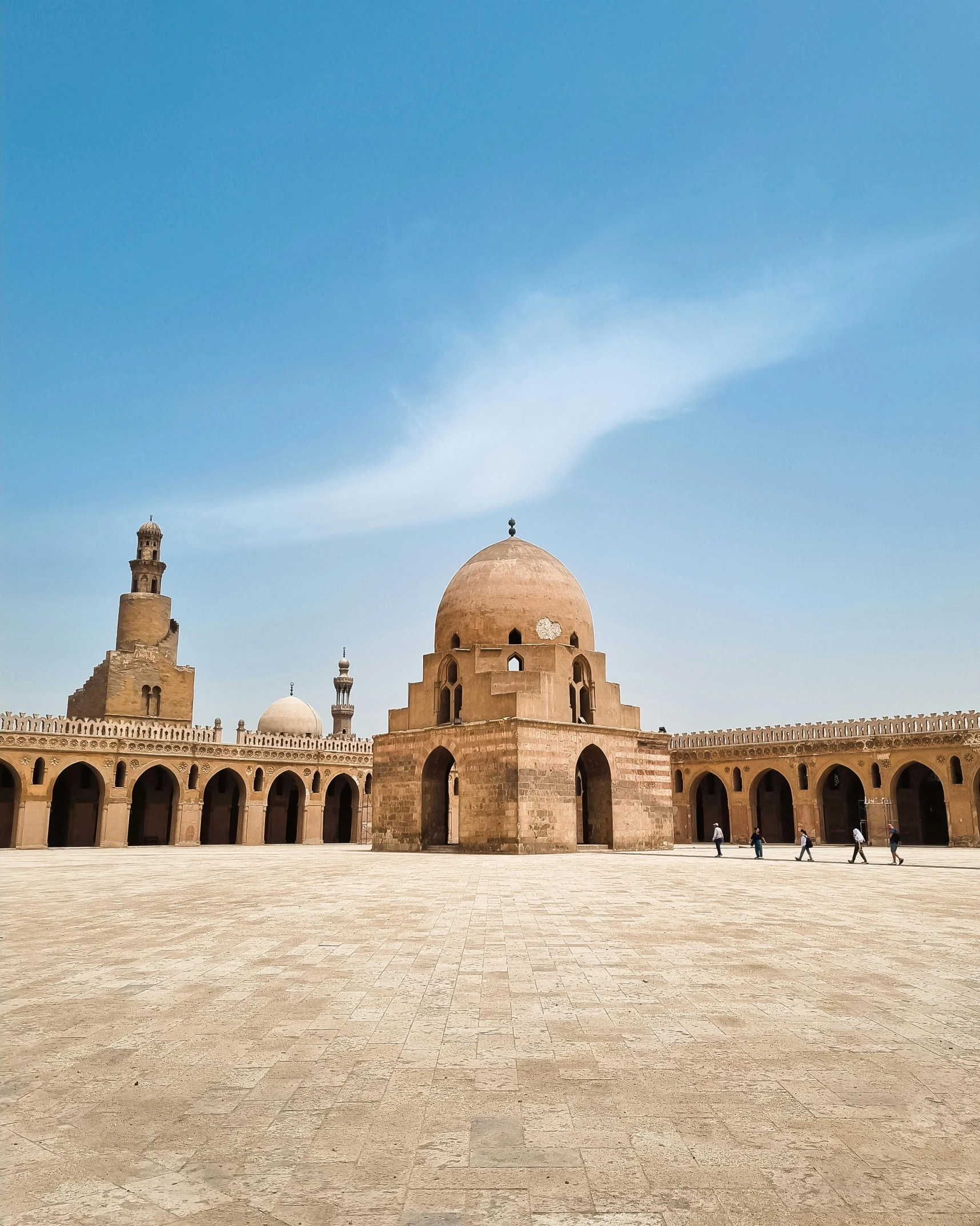 a big building with a bunch of arches