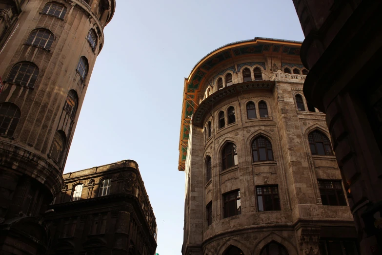 a building has ornate windows on it's side