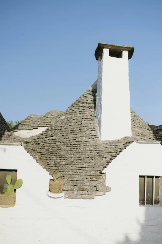 a building that has been made out of rock and mortar