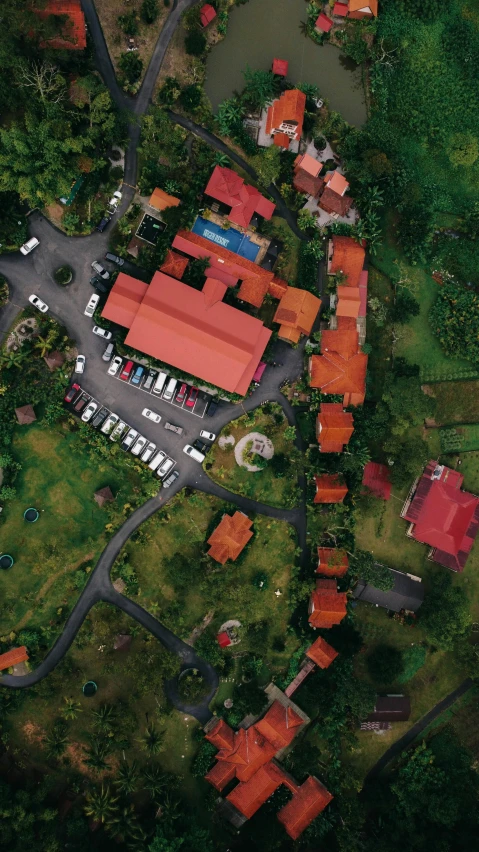 a lot of houses are shown in an aerial view