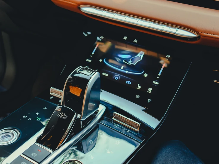 there is an automatic car radio inside the car