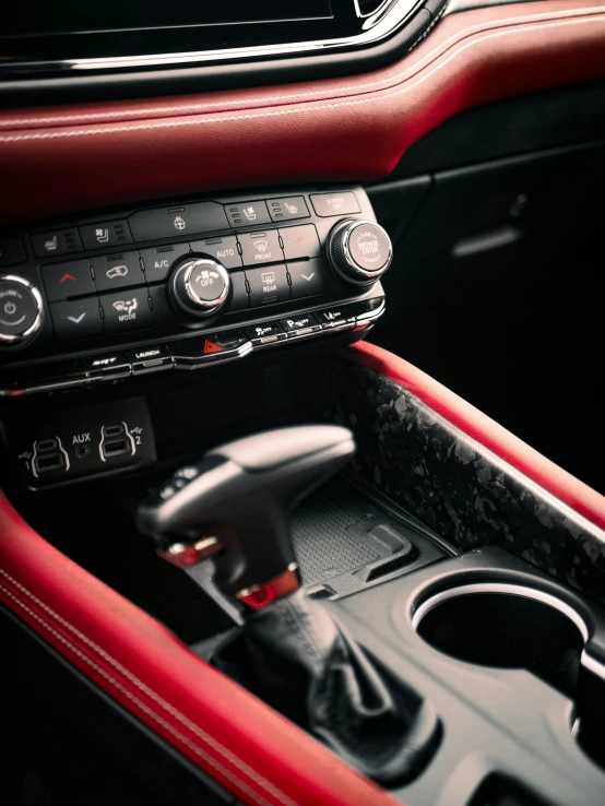 a car radio with an automatic shift board