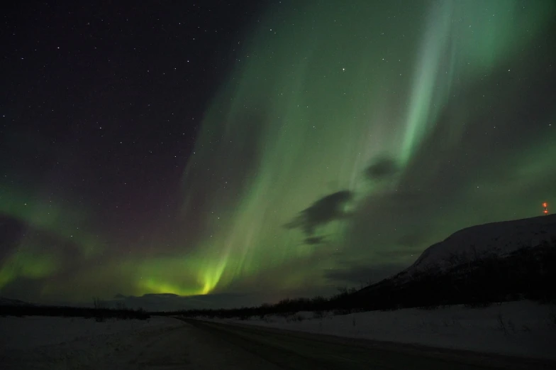 an image of the northern lights in the sky, by Anna Haifisch, beautiful lighting uhd, led, cut, steven outram hd