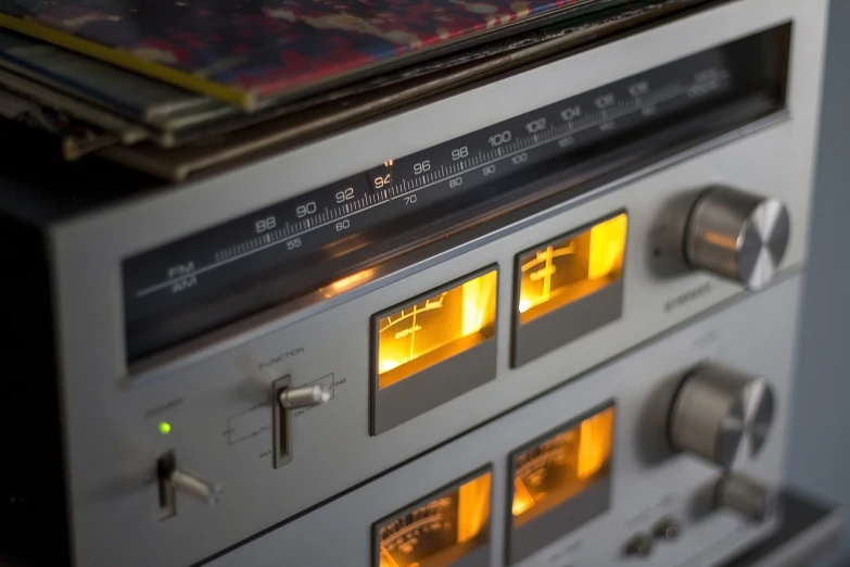 a radio that is sitting on top of a table, a picture, by Konrad Witz, flickr, softly glowing control panels, 80s nostalgia, close up angle, oven