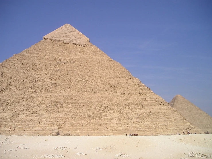 a group of people standing in front of a pyramid, egyptian art, by Juergen von Huendeberg, minimalism, wikimedia commons, sand piled in corners, mega-detailed, side view from afar
