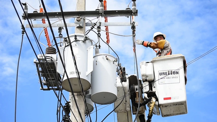 a man is working on a power pole, instagram, ad image, transformer, 💣 💥💣 💥, ultra - details