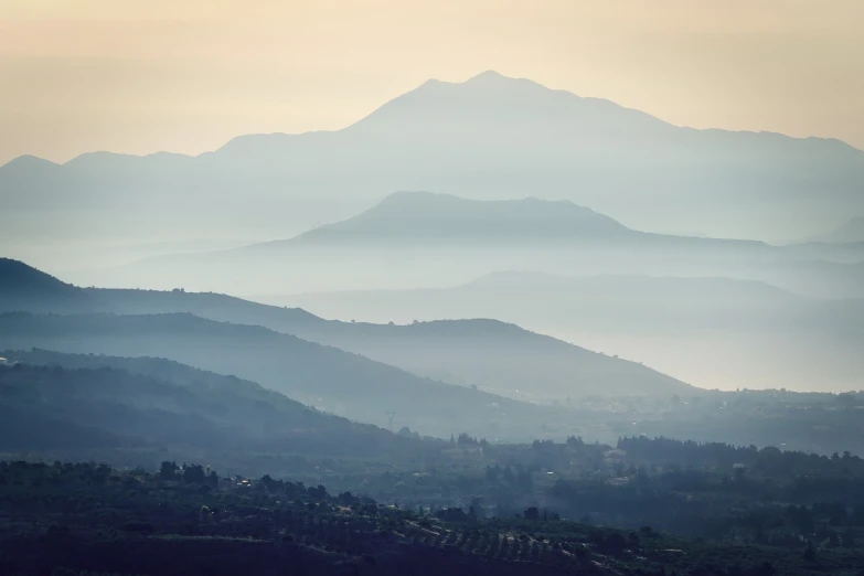 there are many mountain range in the horizon