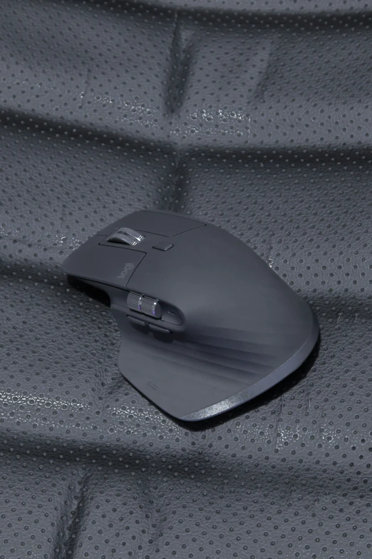 this is a closeup of the silver gaming mouse