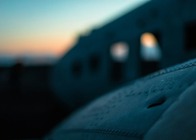 the close up of the wing of an airplane