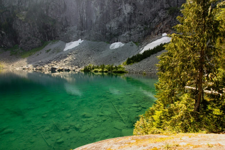 the water was so clear that it could be submerged