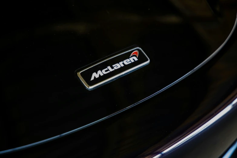the front emblem on a car that is black