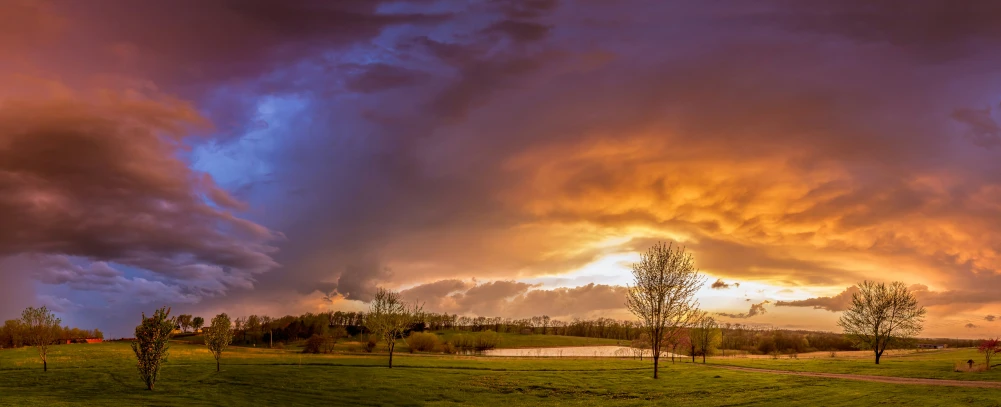 a beautiful sky as it is very dark