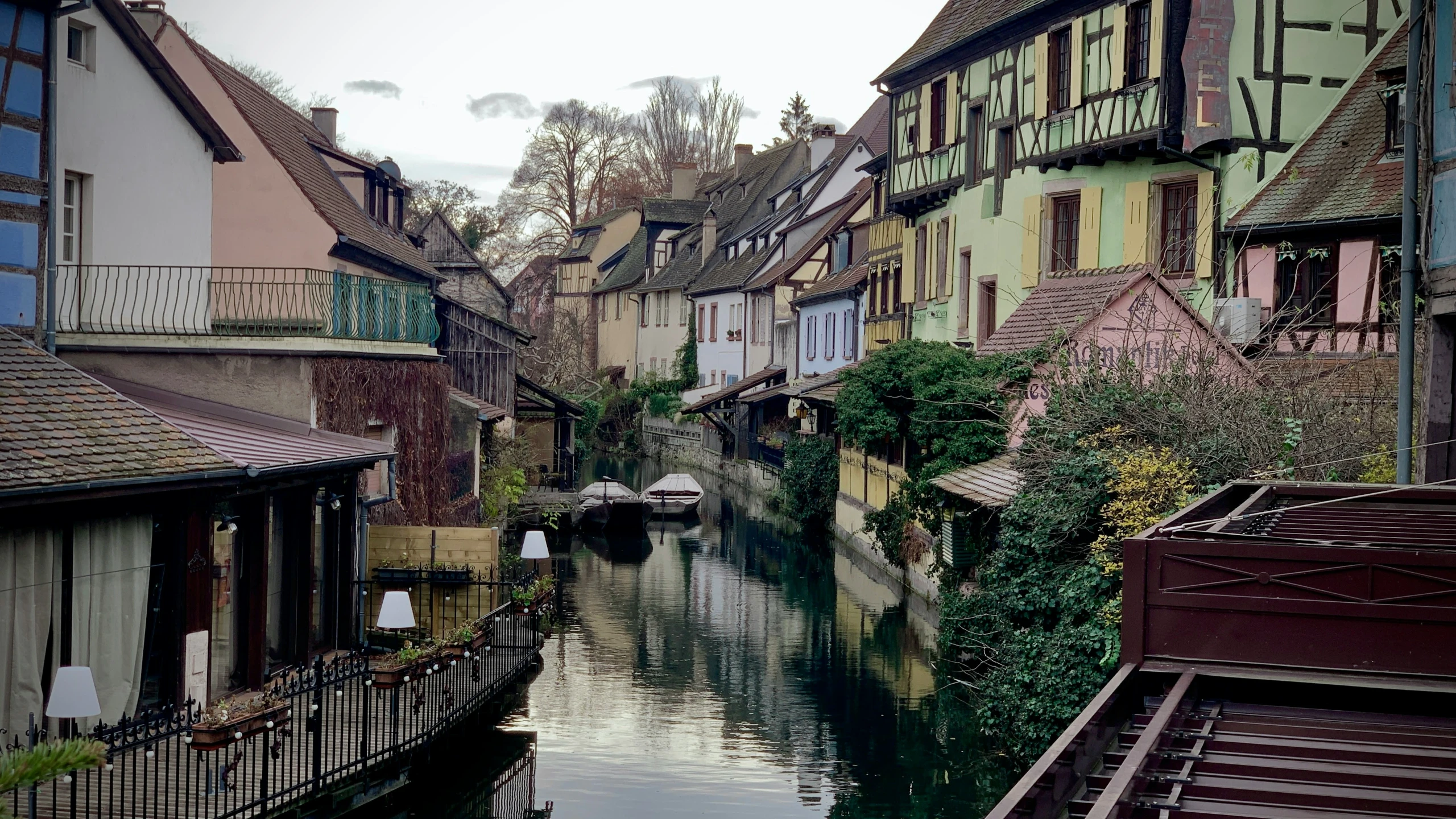 many houses with a few water