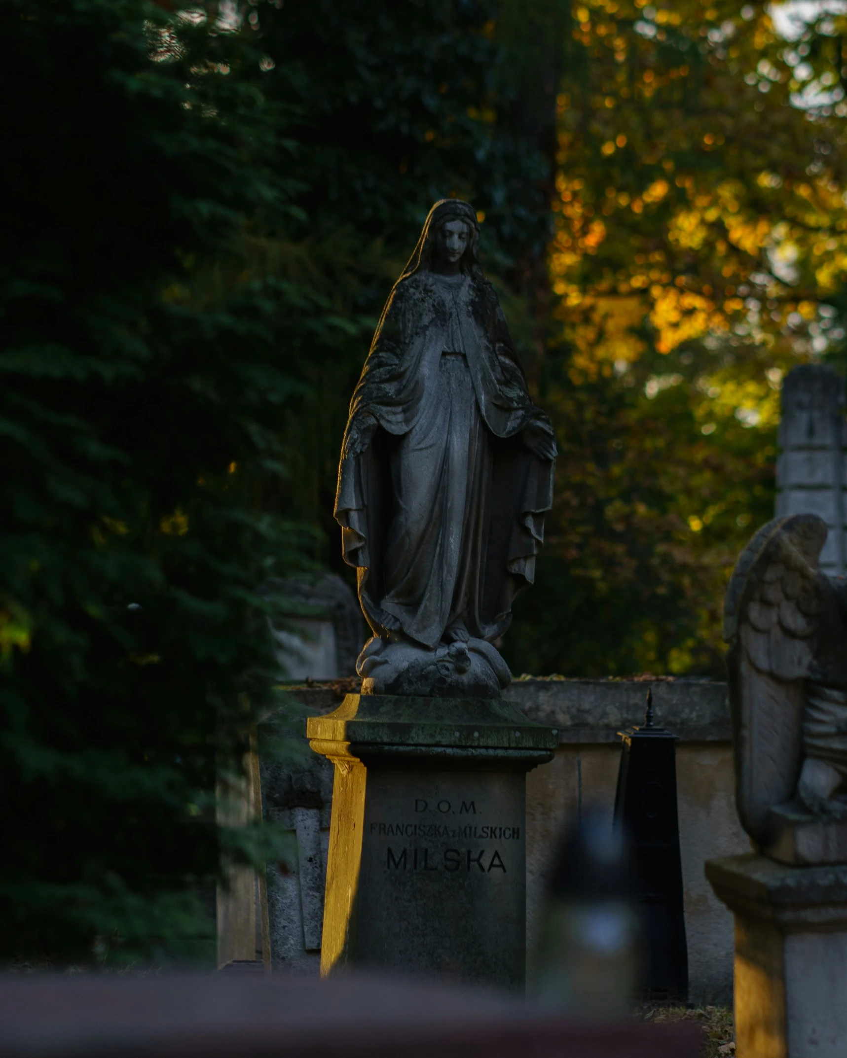 the grave of misska, one of the sisters that has passed away