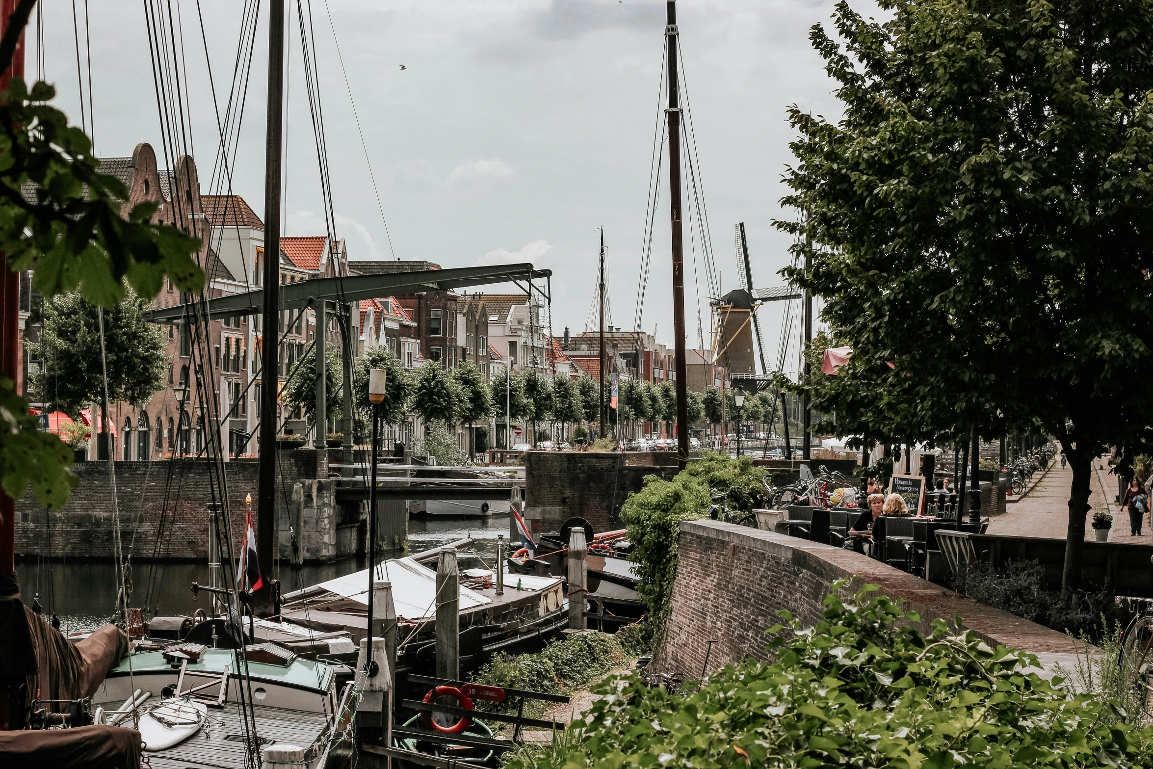 a po of a boat dock with lots of boats