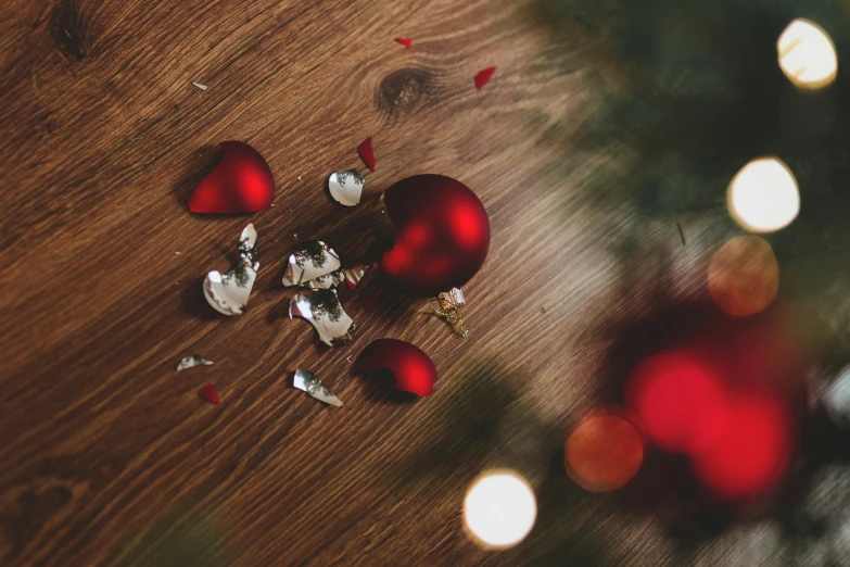 a table with lots of decorations and one with a heart in it