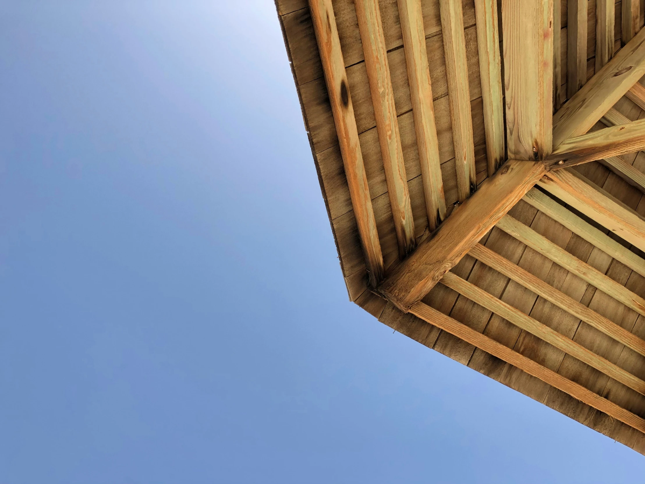 the roof of a gazebo that looks like it has been cut