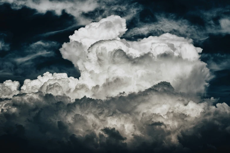 clouds in a black and white image of a sky