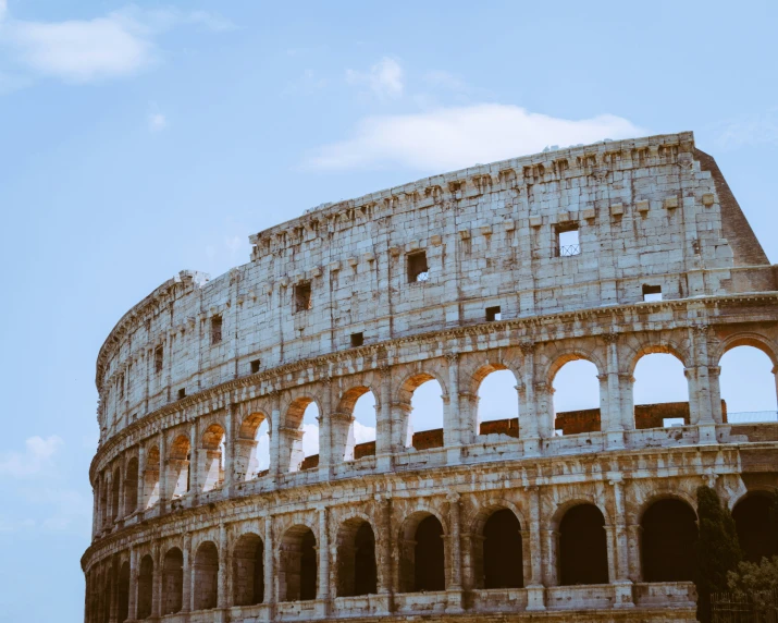 the building has arches around it