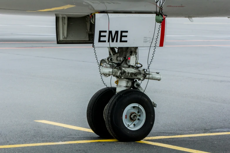 a front view of an airplane's engine