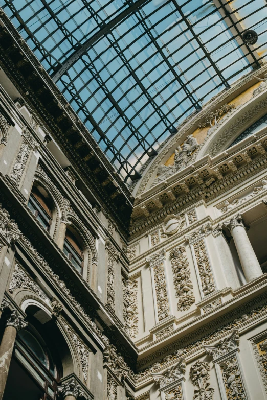 a very large building with some roof and window