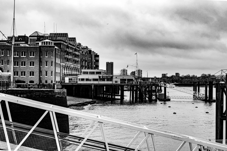 there are some buildings that are next to the water