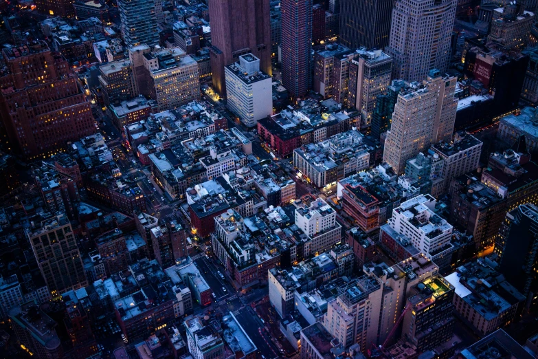 the skyline of new york city at night