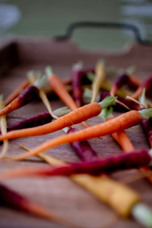 a large tray that has some carrots on it