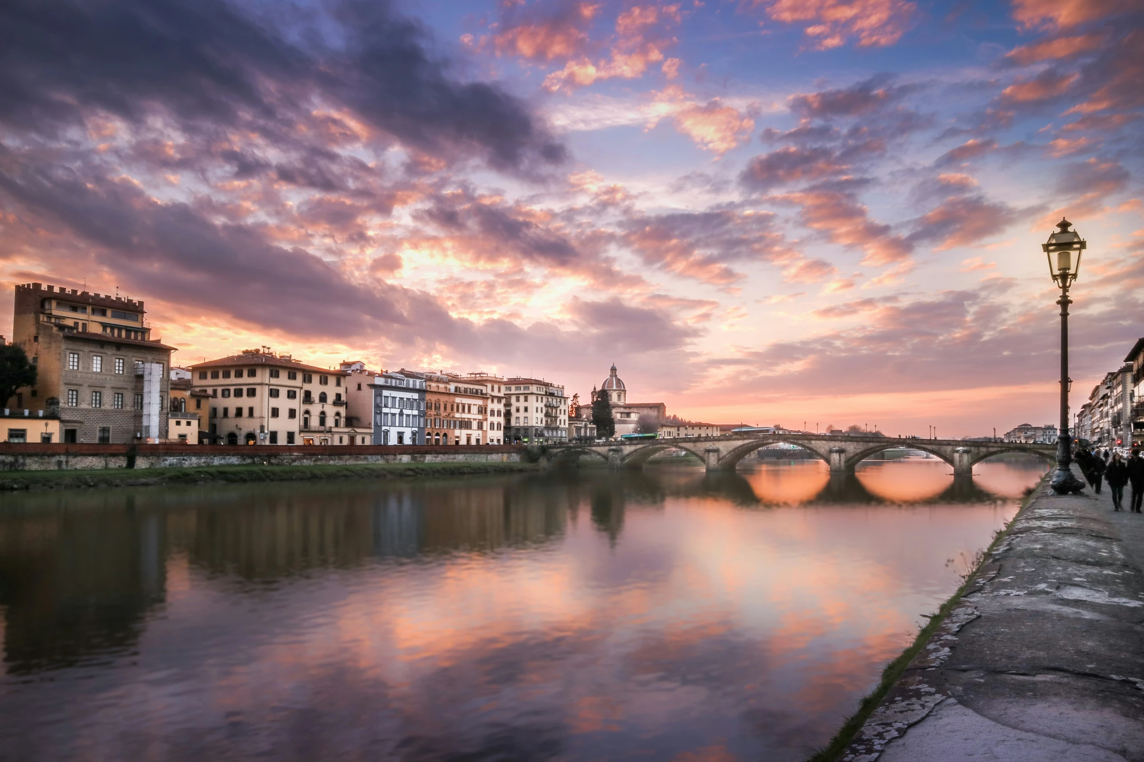 this is a po of a bridge at dusk