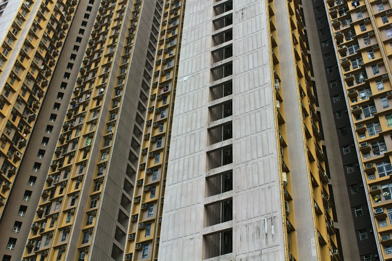 many different apartment buildings with a sky view