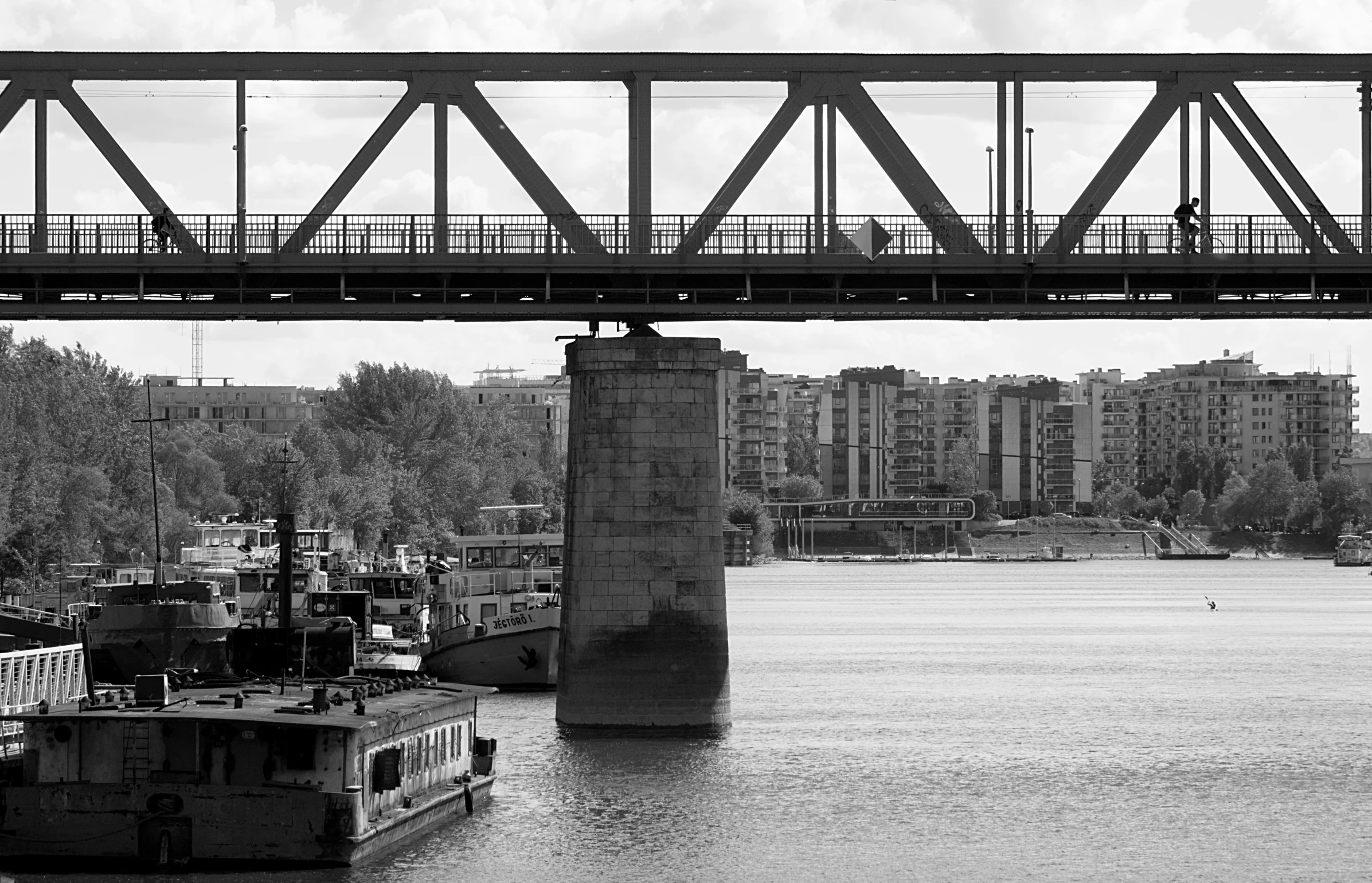 there is a train crossing over a bridge