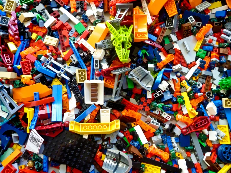 there are many different type of legos that are stacked together