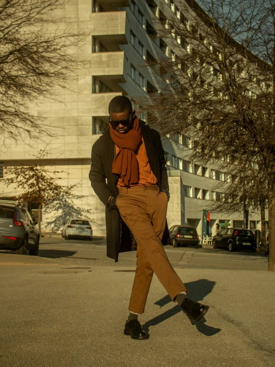 a man is running while wearing some shoes