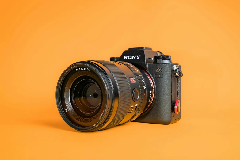 the sony a7 is a super zoom camera for video filming