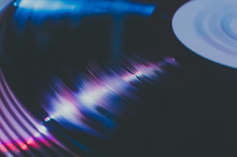 a record player that is spinning its vinyl