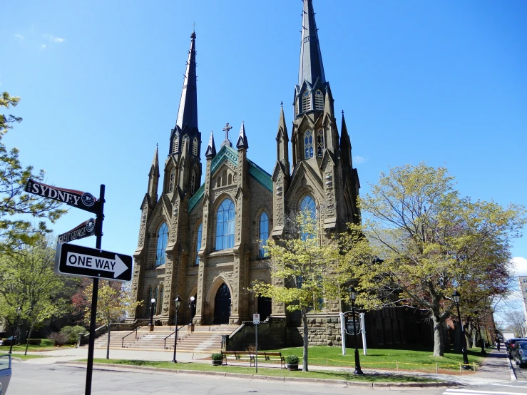 a cathedral building in the middle of a crosswalk