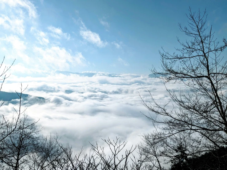 an image of some very nice looking clouds