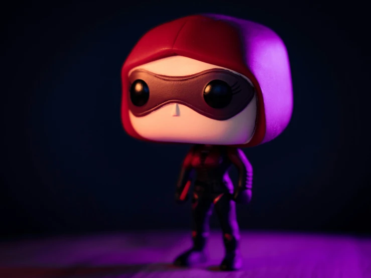 the incredible spider - man pop vinyl figure