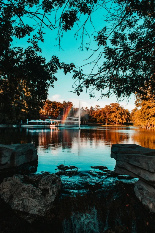 this is an image of the lake in the daytime