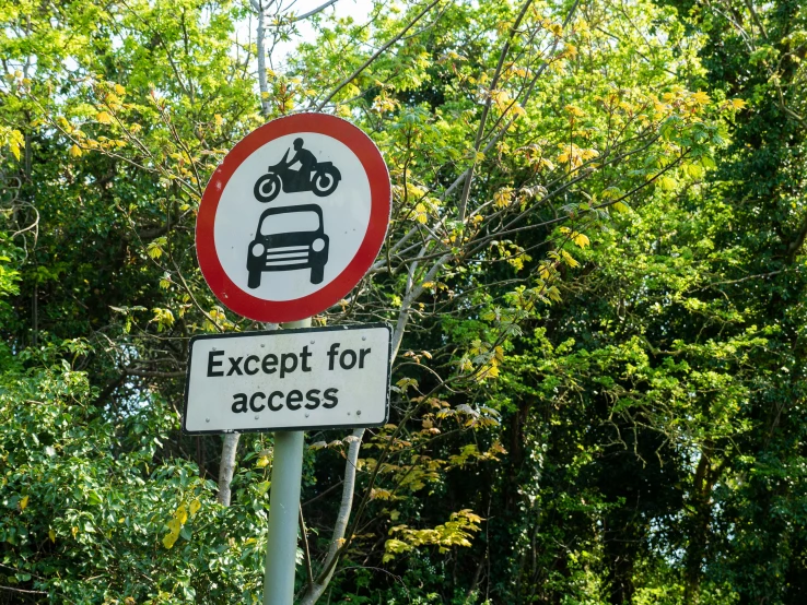 there is a sign that warns motorists not to enter